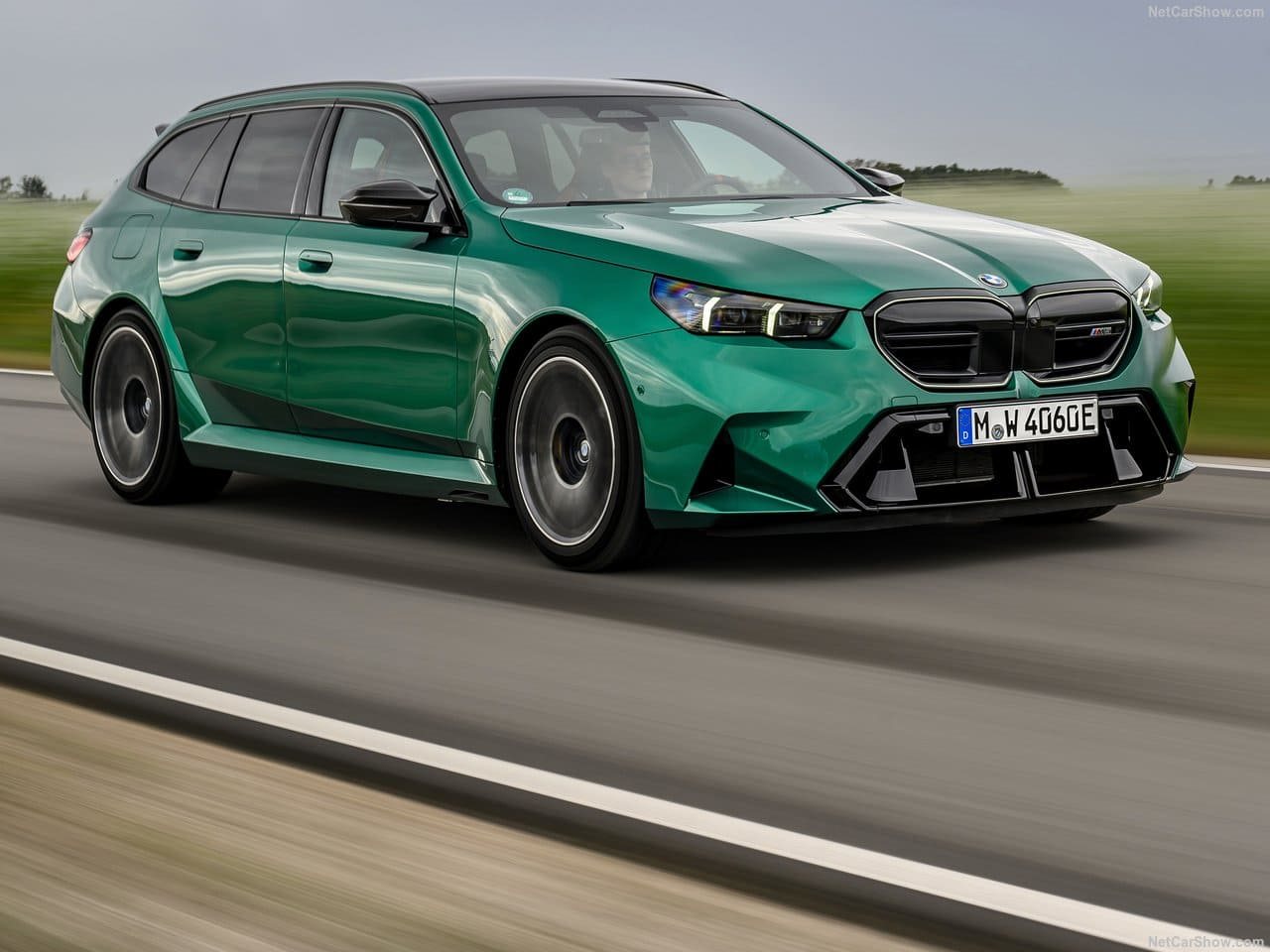 2025 - BMW M5 TOURING ISLE OF MAN GREEN, foto 24