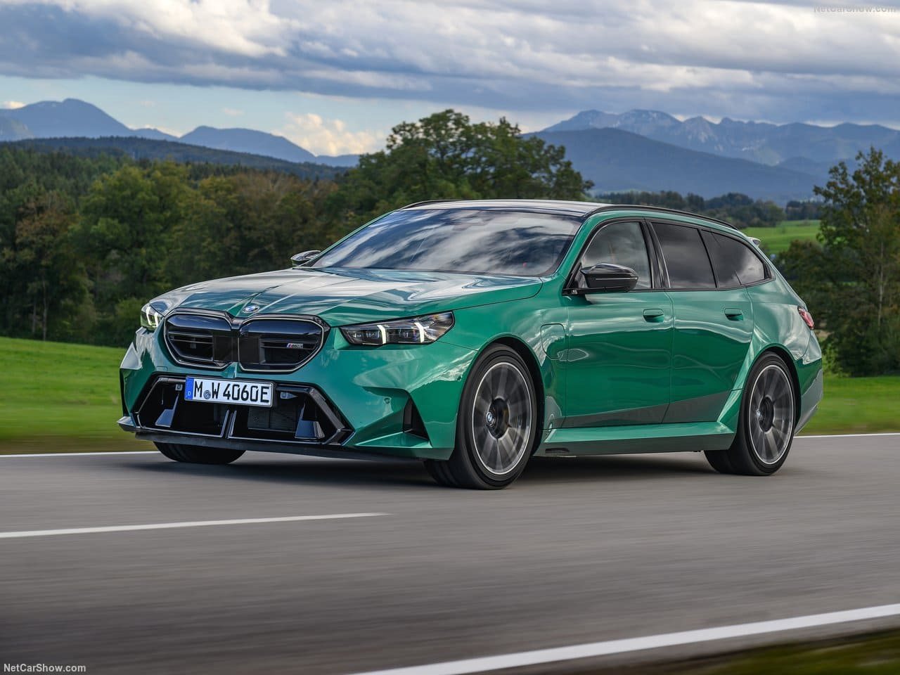 2025 - BMW M5 TOURING ISLE OF MAN GREEN, foto 30