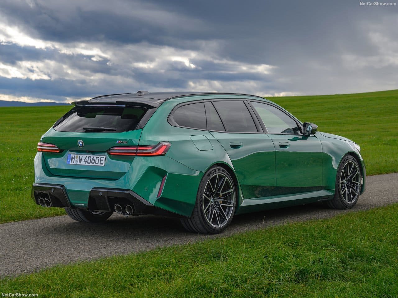 2025 - BMW M5 TOURING ISLE OF MAN GREEN, foto 40