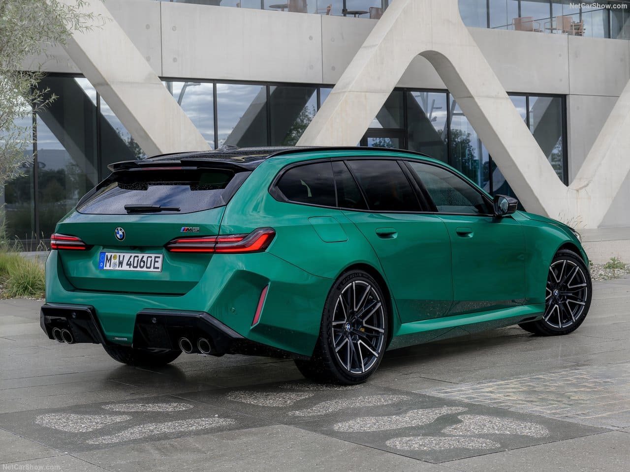 2025 - BMW M5 TOURING ISLE OF MAN GREEN, foto 41