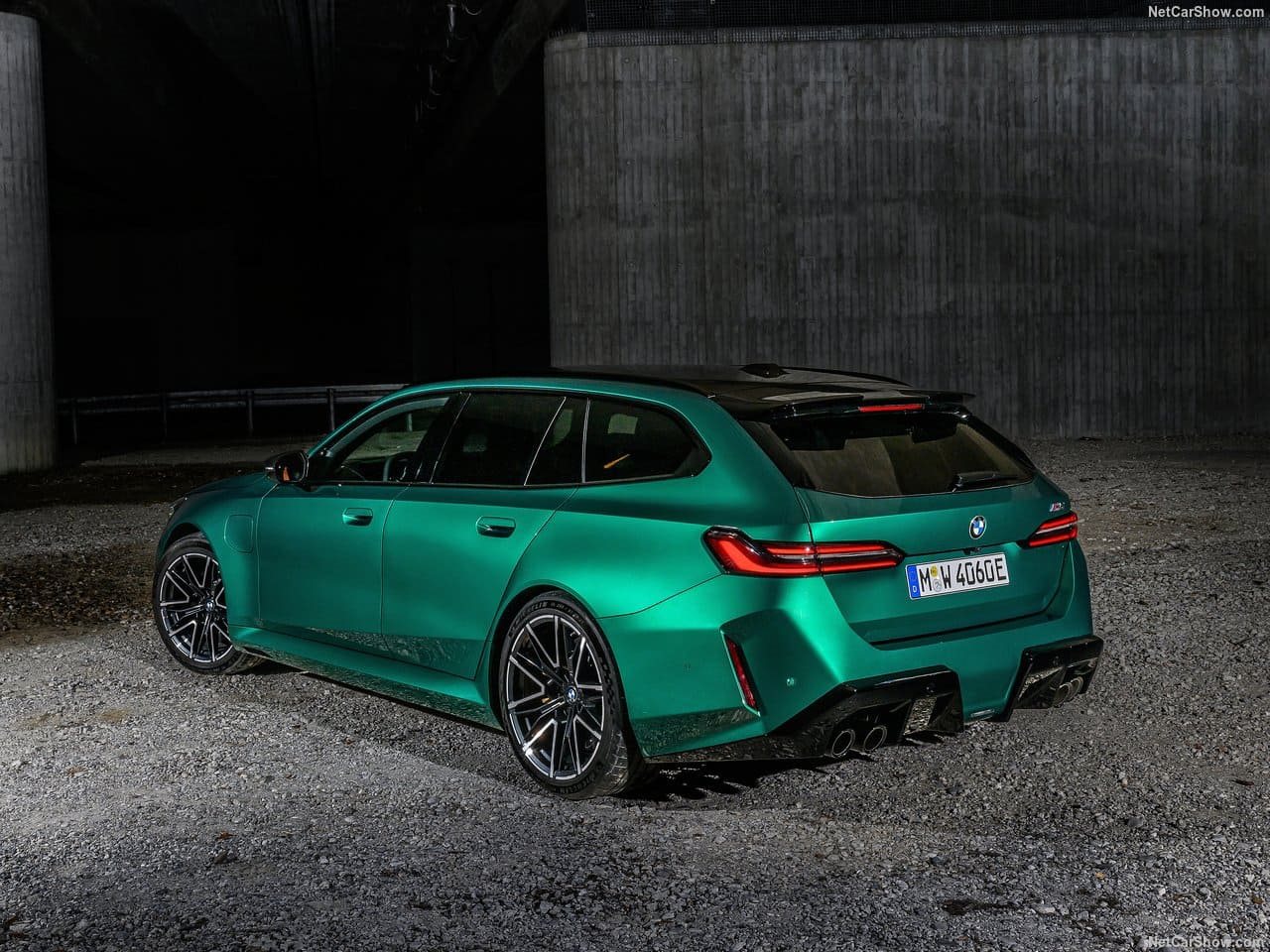2025 - BMW M5 TOURING ISLE OF MAN GREEN, foto 47