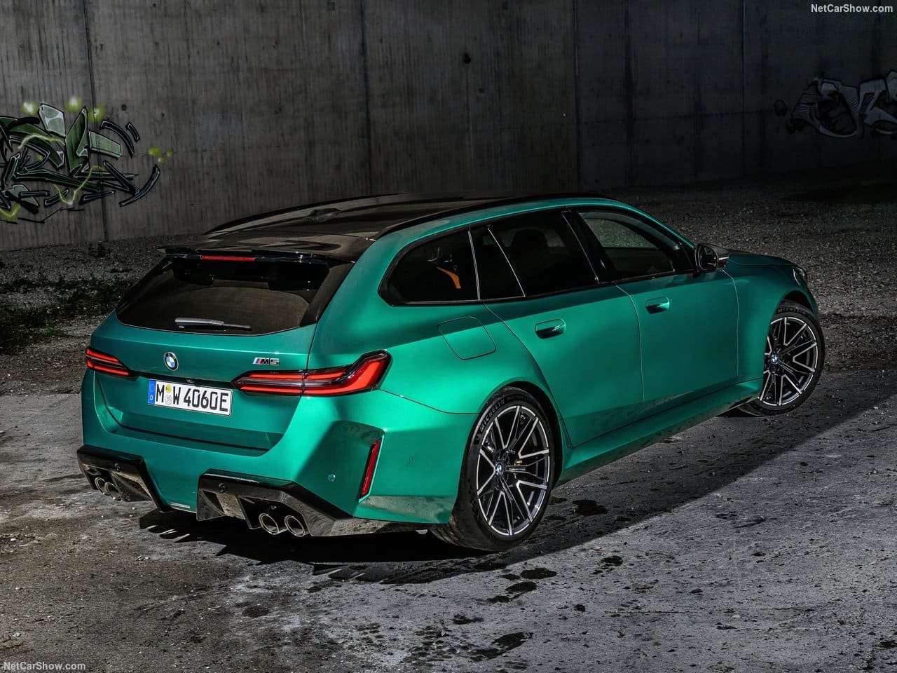 2025 - BMW M5 TOURING ISLE OF MAN GREEN, foto 48