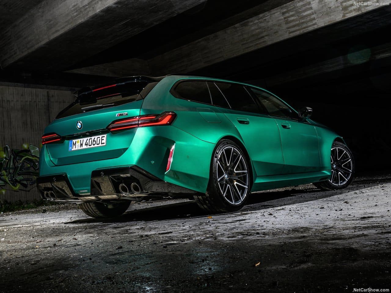 2025 - BMW M5 TOURING ISLE OF MAN GREEN, foto 49