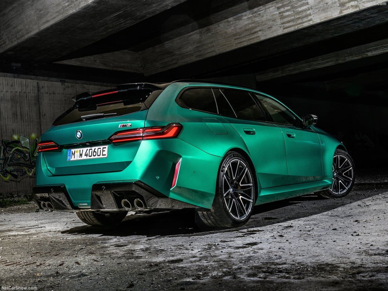 2025 - BMW M5 TOURING ISLE OF MAN GREEN, foto 50
