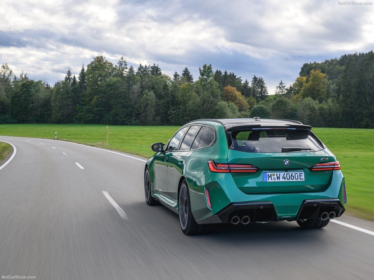 2025 - BMW M5 TOURING ISLE OF MAN GREEN, foto 59