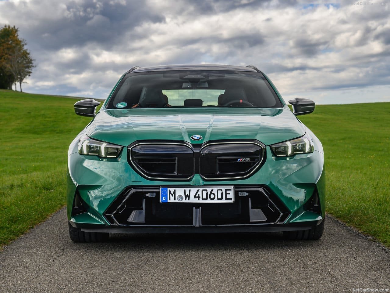 2025 - BMW M5 TOURING ISLE OF MAN GREEN, foto 60