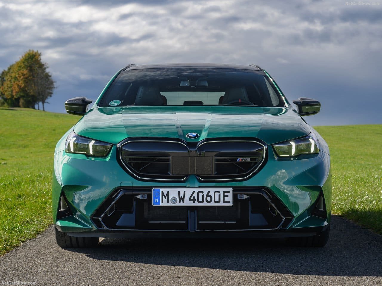 2025 - BMW M5 TOURING ISLE OF MAN GREEN, foto 61