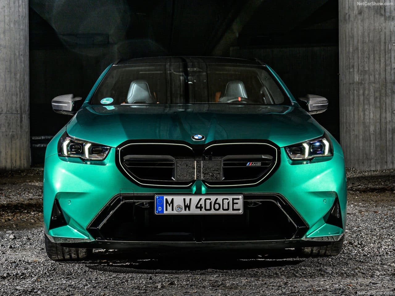 2025 - BMW M5 TOURING ISLE OF MAN GREEN, foto 62