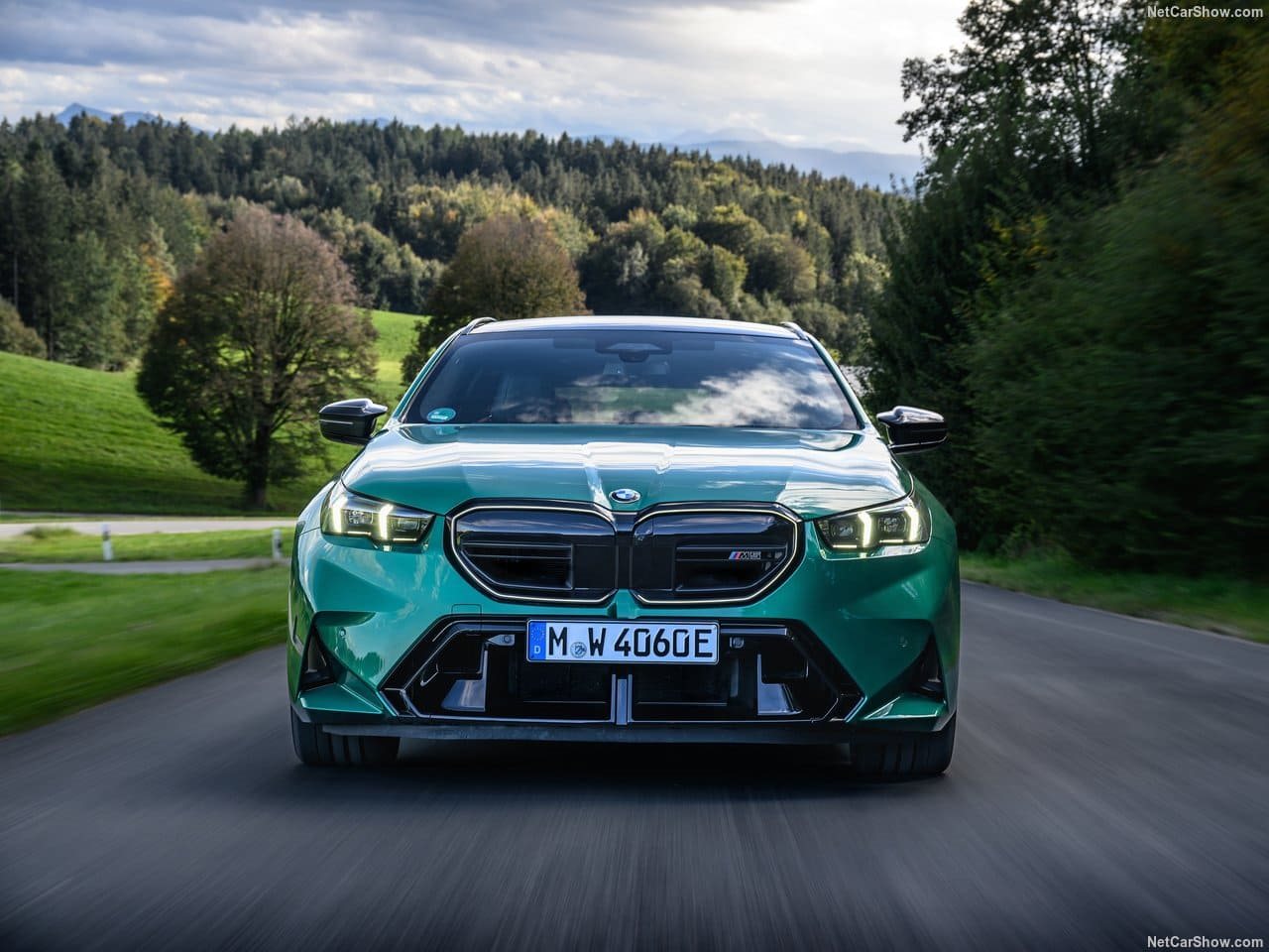 2025 - BMW M5 TOURING ISLE OF MAN GREEN, foto 64