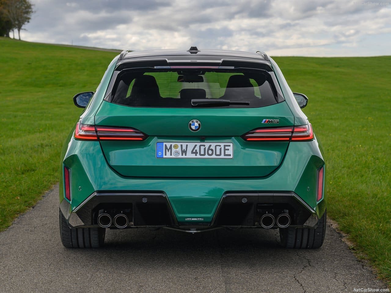2025 - BMW M5 TOURING ISLE OF MAN GREEN, foto 65