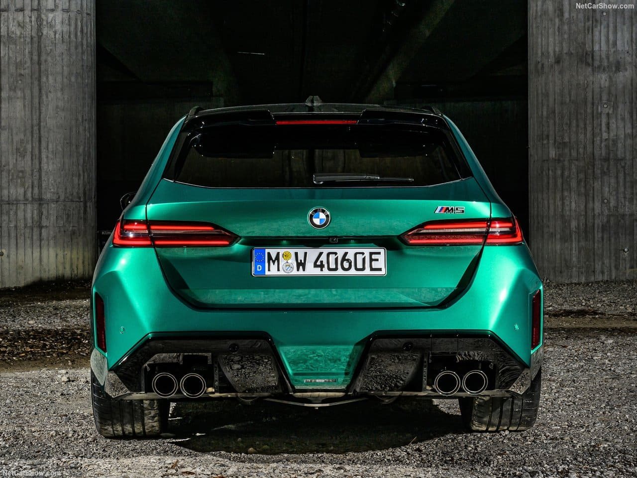 2025 - BMW M5 TOURING ISLE OF MAN GREEN, foto 67