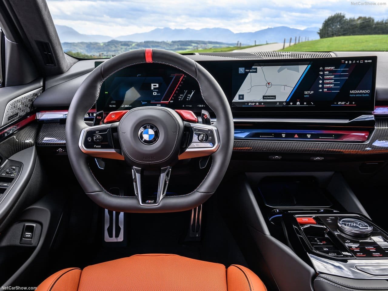 2025 - BMW M5 TOURING ISLE OF MAN GREEN, foto 73