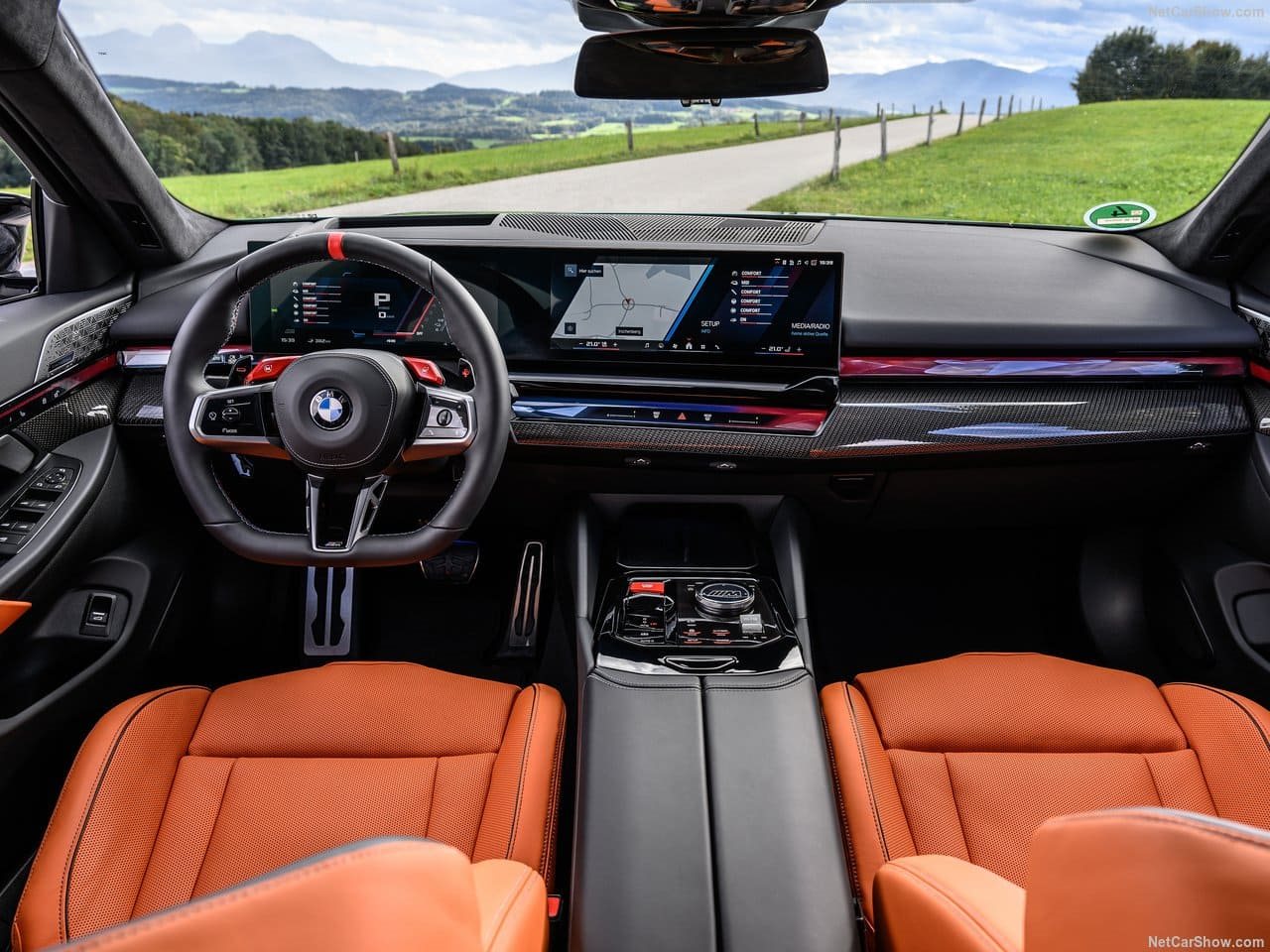 2025 - BMW M5 TOURING ISLE OF MAN GREEN, foto 74