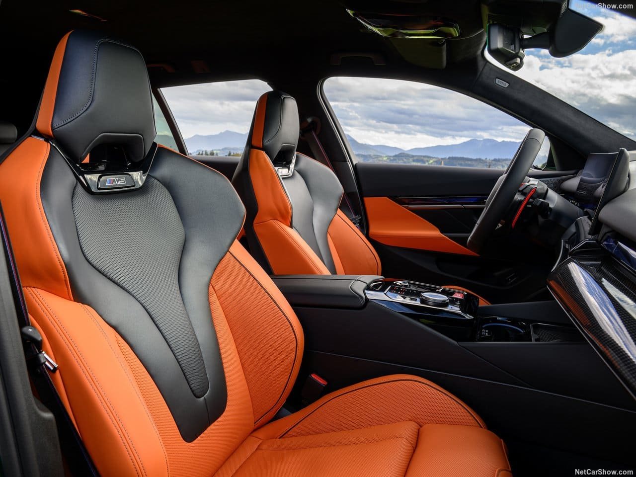 2025 - BMW M5 TOURING ISLE OF MAN GREEN, foto 77