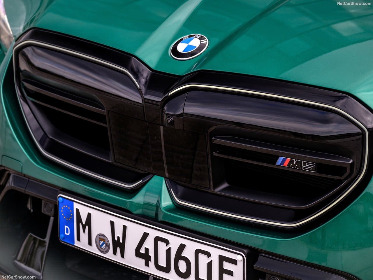 2025 - BMW M5 TOURING ISLE OF MAN GREEN, foto 85