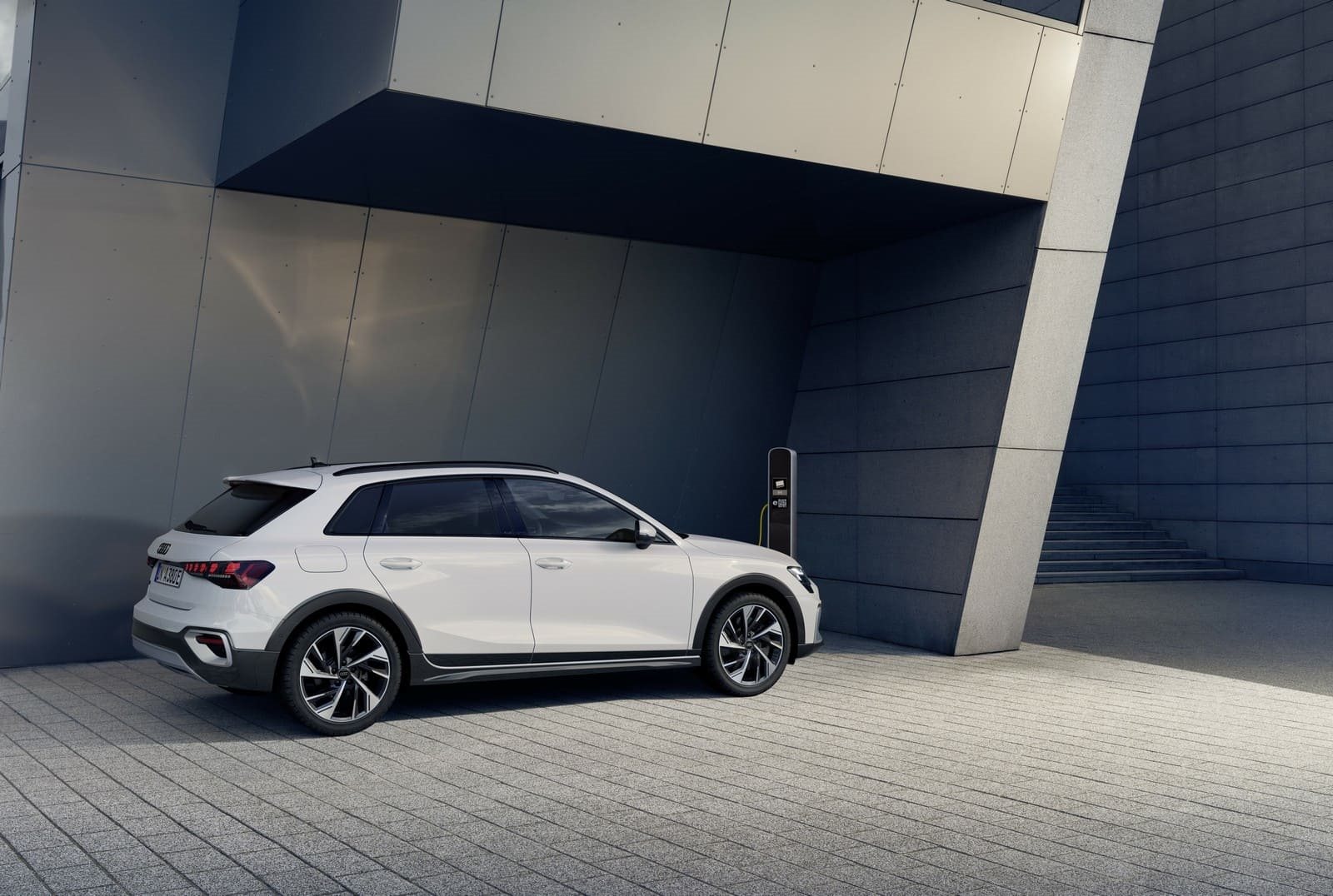 2025 - AUDI A3 ALLSTREET 40 TFSIe, foto 2