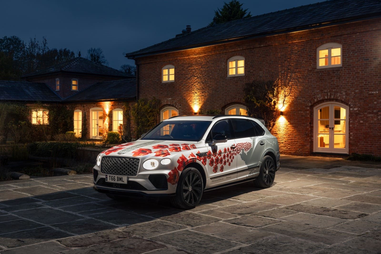 BENTLEY BENTAYGA REMEMBRANCE DAY & 80 YEARS D-DAY, foto 1
