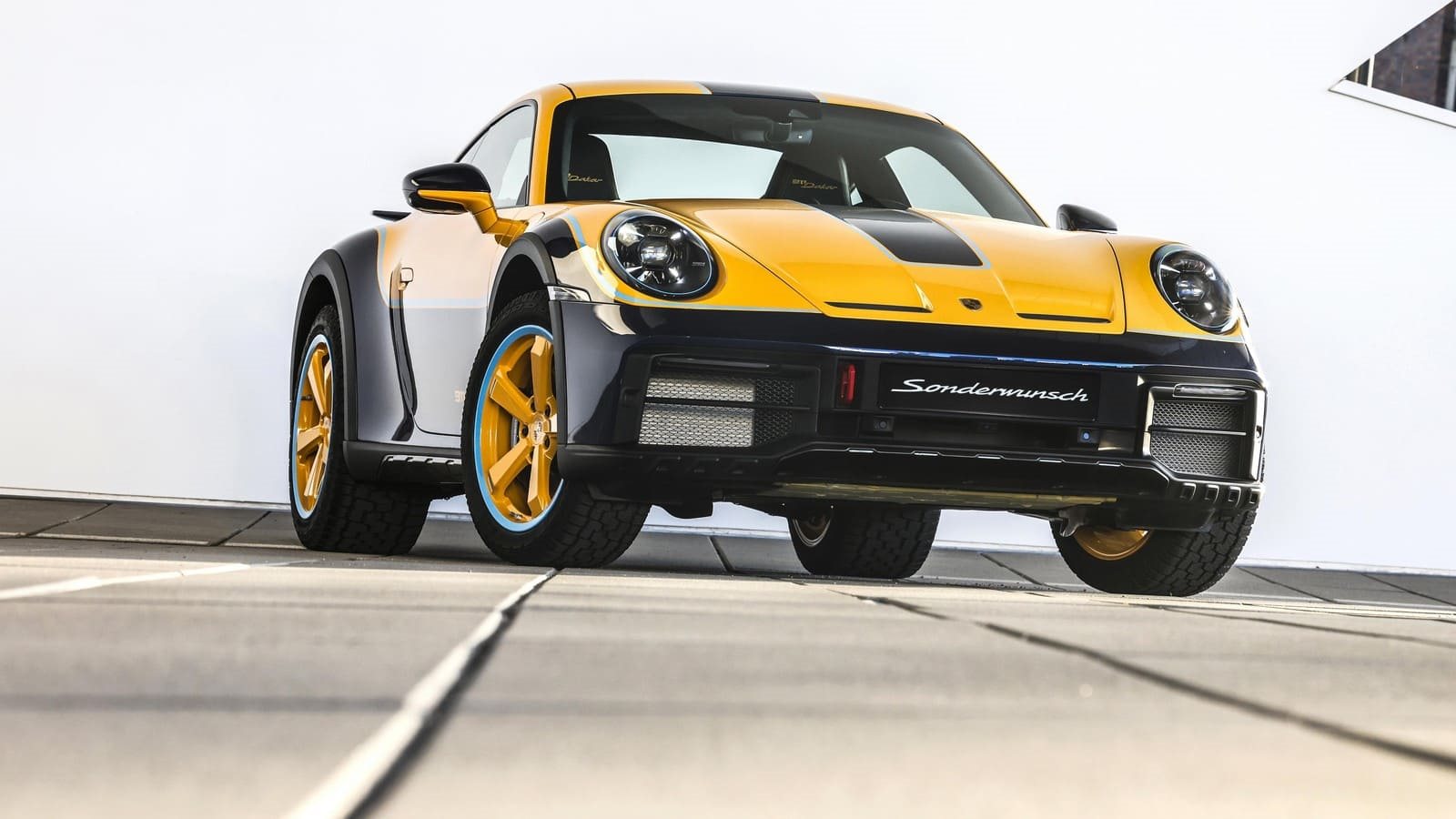 PORSCHE 911 DAKAR SONDERWUNSCH, foto 1
