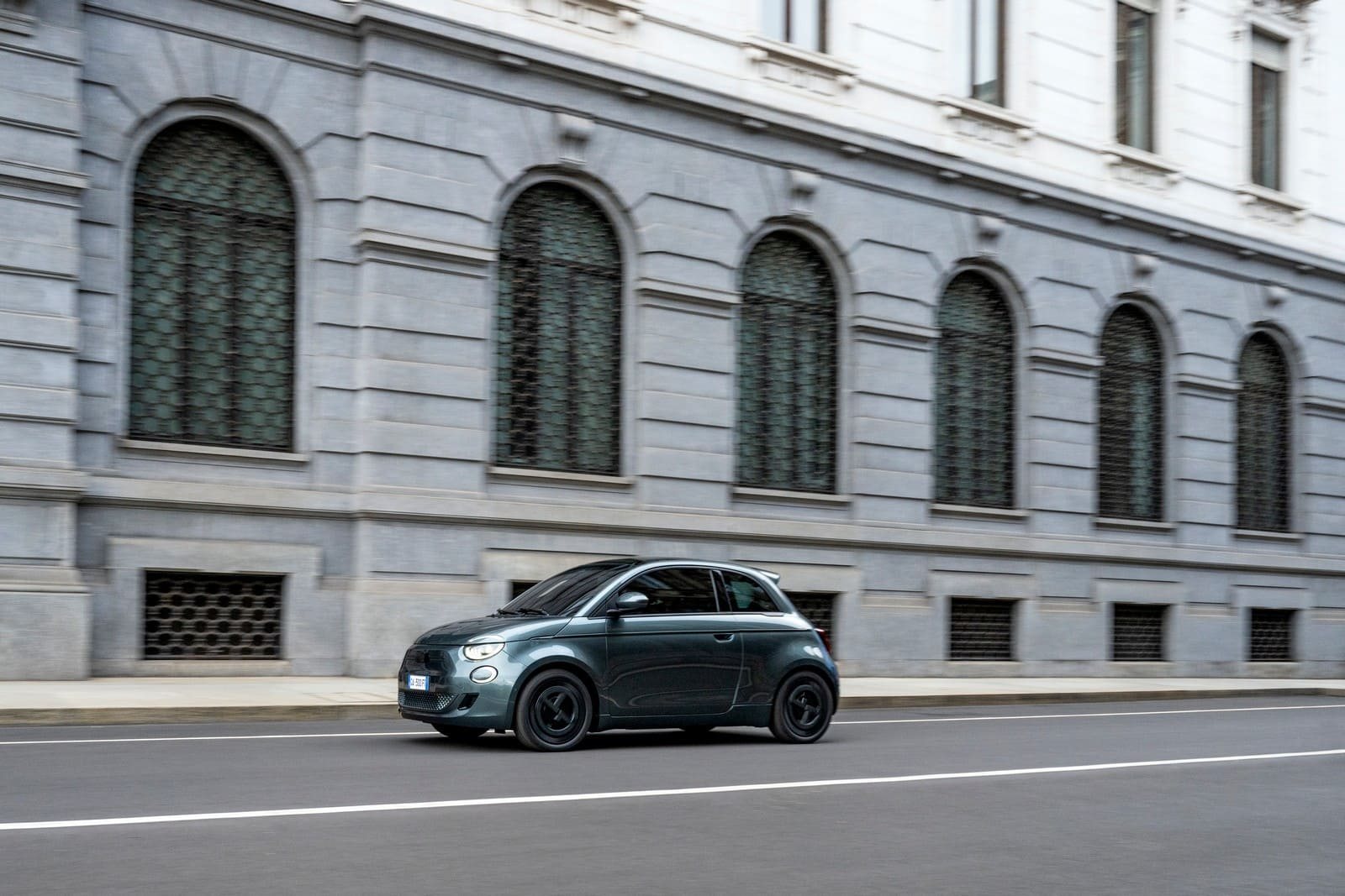 FIAT 500e GIORGIO ARMANI COLLECTOR’S EDITION, foto 16