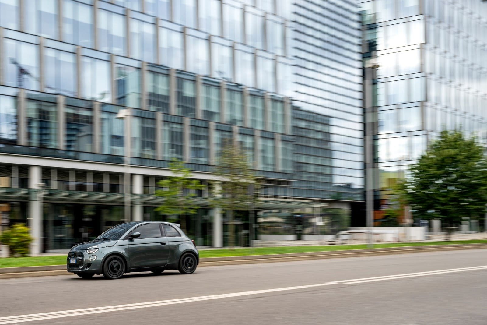 FIAT 500e GIORGIO ARMANI COLLECTOR’S EDITION, foto 23