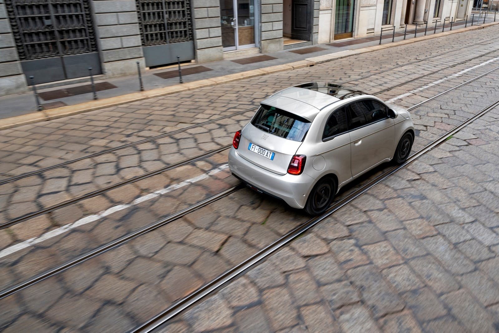 FIAT 500e GIORGIO ARMANI COLLECTOR’S EDITION, foto 27