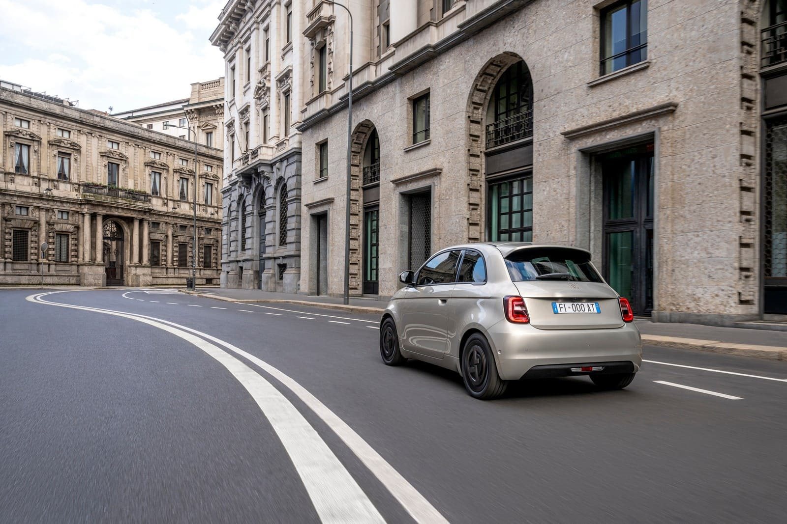 FIAT 500e GIORGIO ARMANI COLLECTOR’S EDITION, foto 29