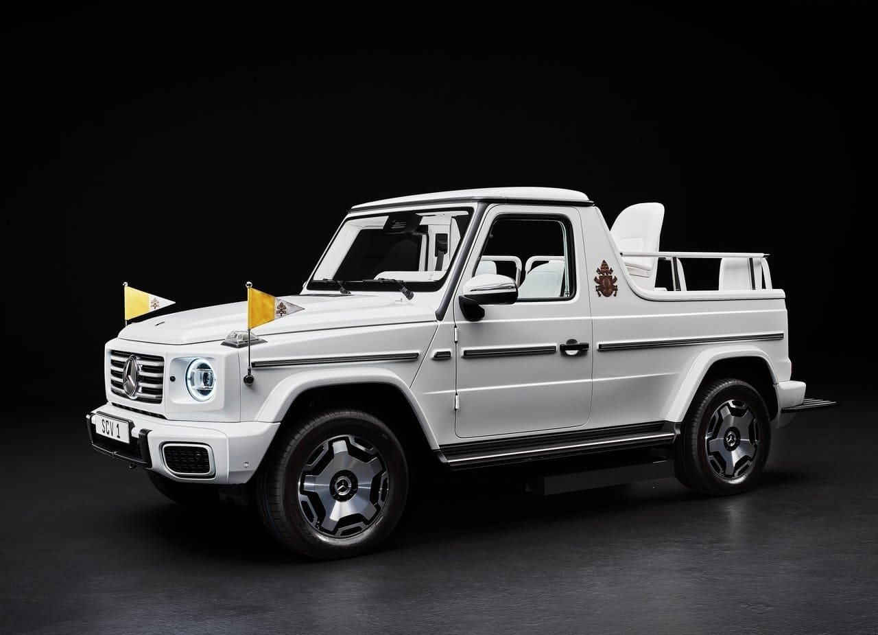 2025 - MERCEDES-BENZ G 580 EQ POPEMOBILE, foto 2