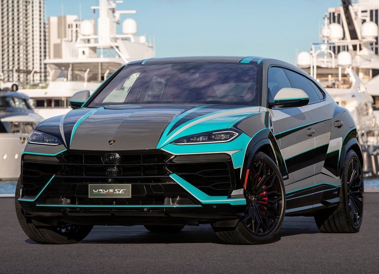 LAMBORGHINI URUS SE MIAMI ART BASEL, foto 7
