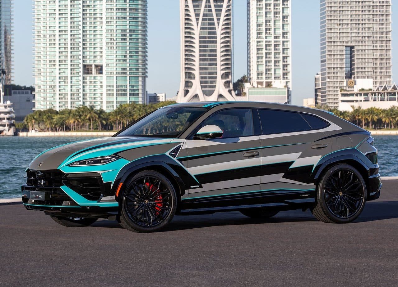 LAMBORGHINI URUS SE MIAMI ART BASEL, foto 8