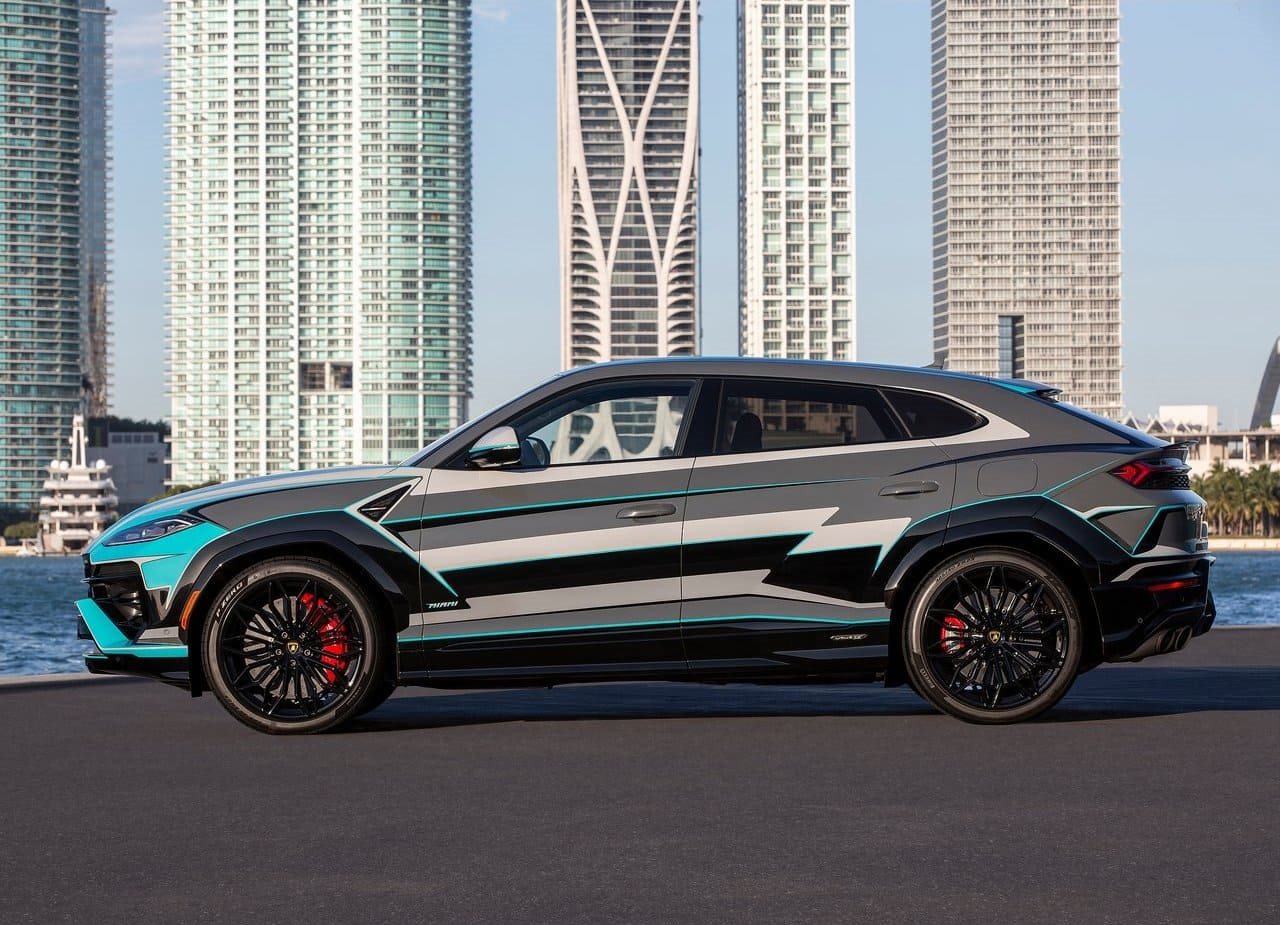 LAMBORGHINI URUS SE MIAMI ART BASEL, foto 10