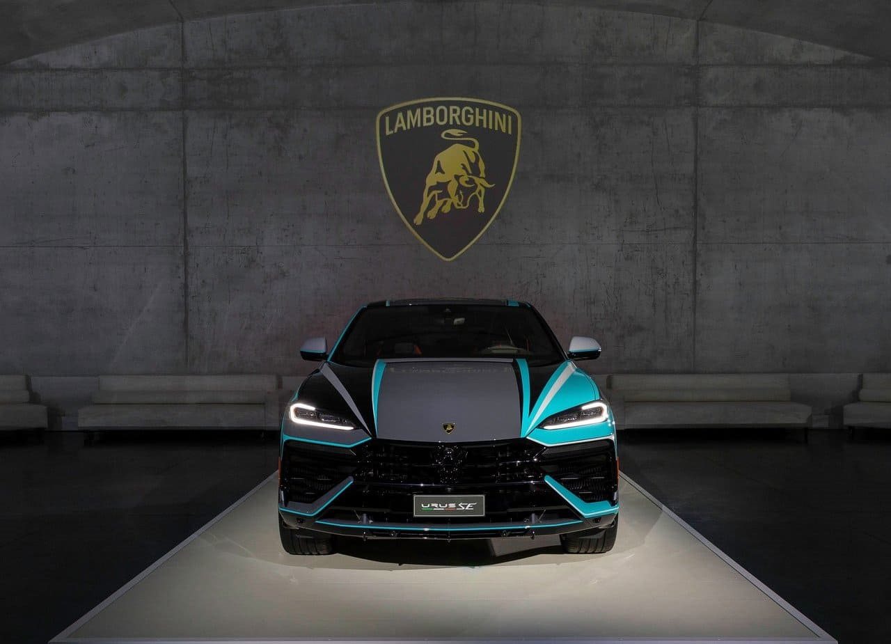 LAMBORGHINI URUS SE MIAMI ART BASEL, foto 17