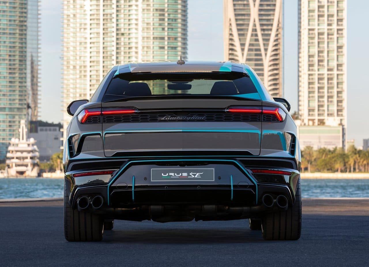 LAMBORGHINI URUS SE MIAMI ART BASEL, foto 19