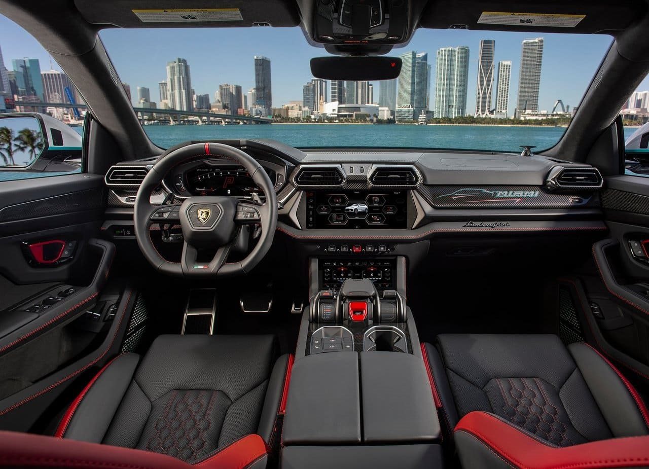 LAMBORGHINI URUS SE MIAMI ART BASEL, foto 22
