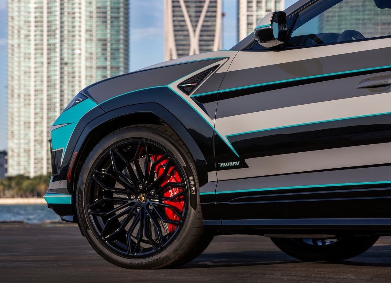 LAMBORGHINI URUS SE MIAMI ART BASEL, foto 26