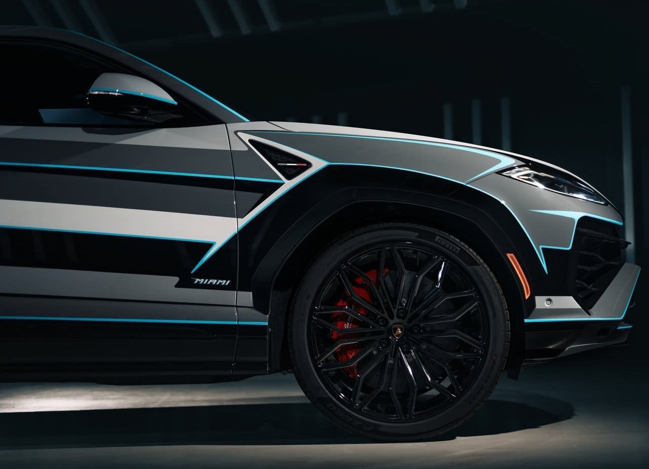 LAMBORGHINI URUS SE MIAMI ART BASEL, foto 29