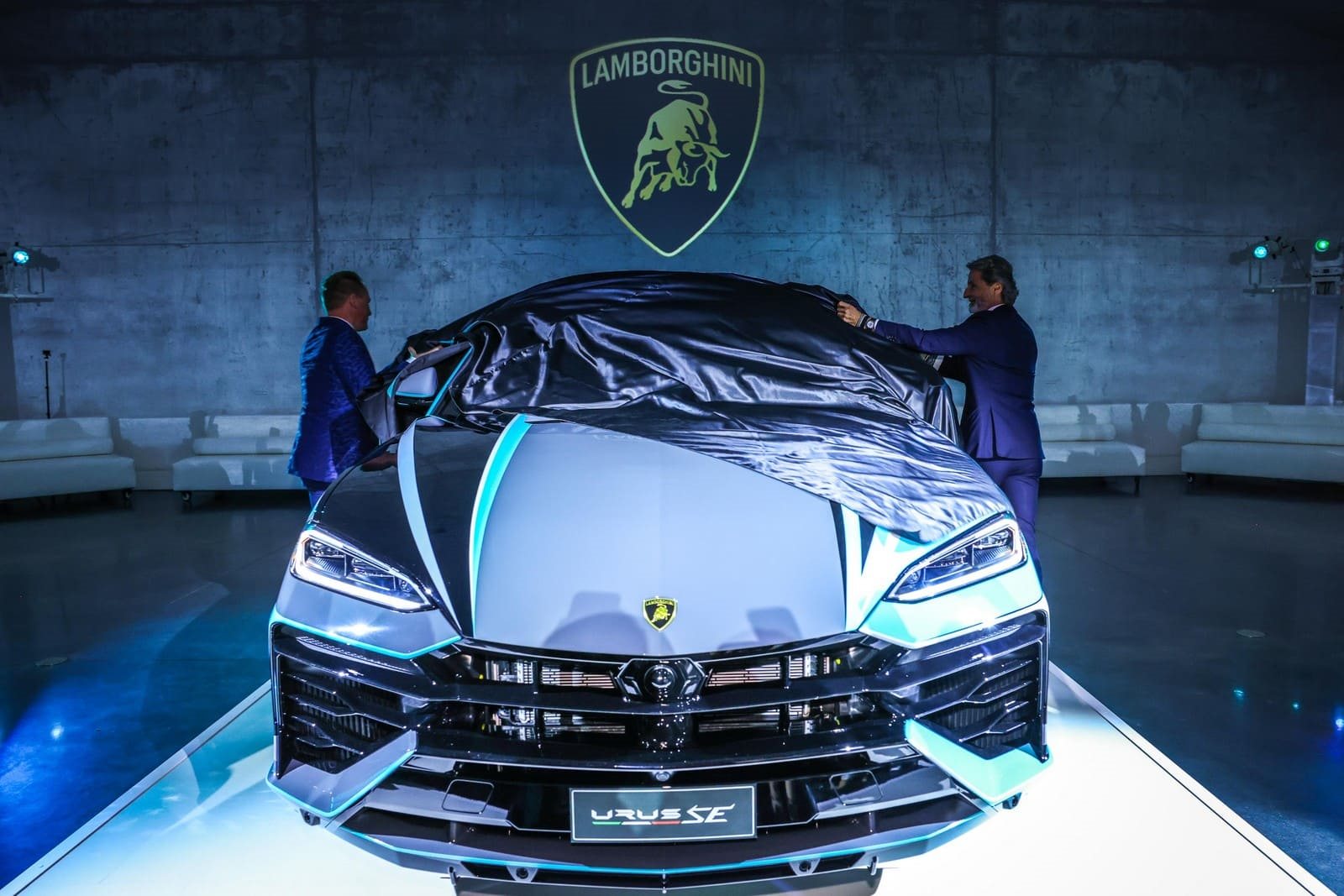 LAMBORGHINI URUS SE MIAMI ART BASEL, foto 35