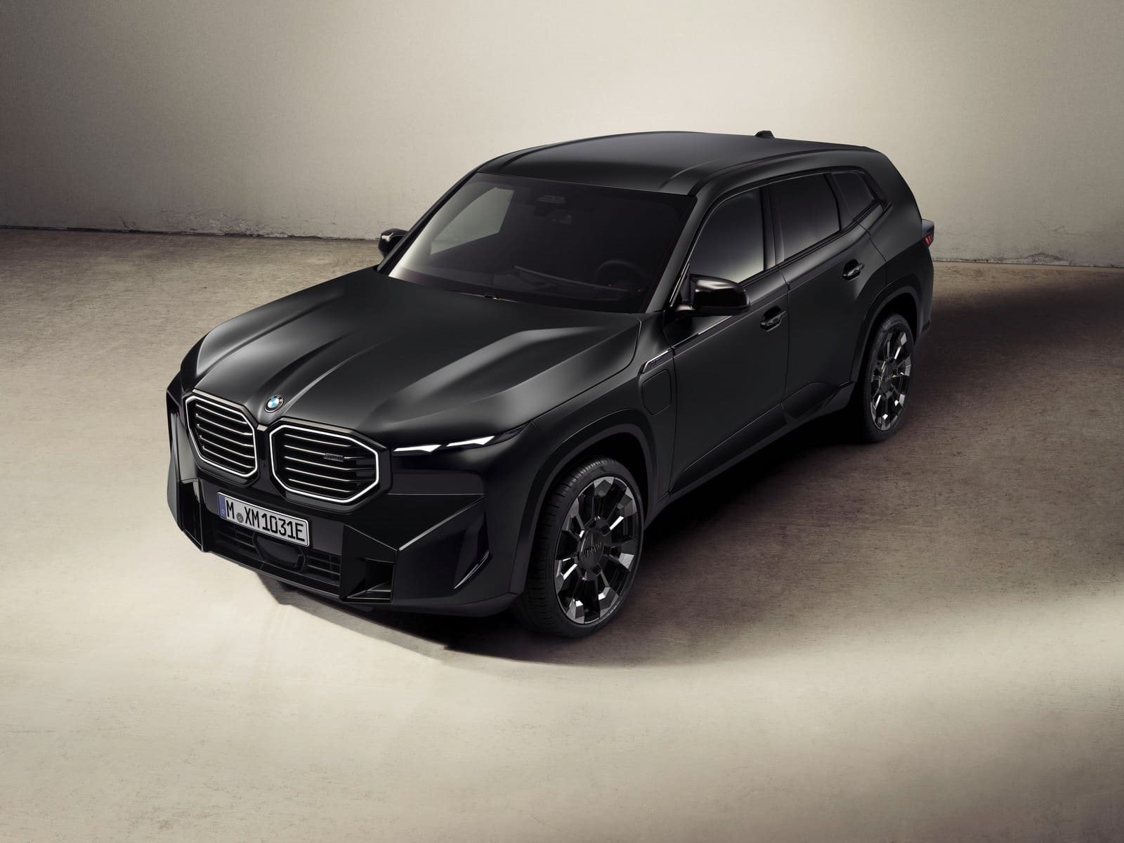 2025 - BMW XM BY KITH, foto 1