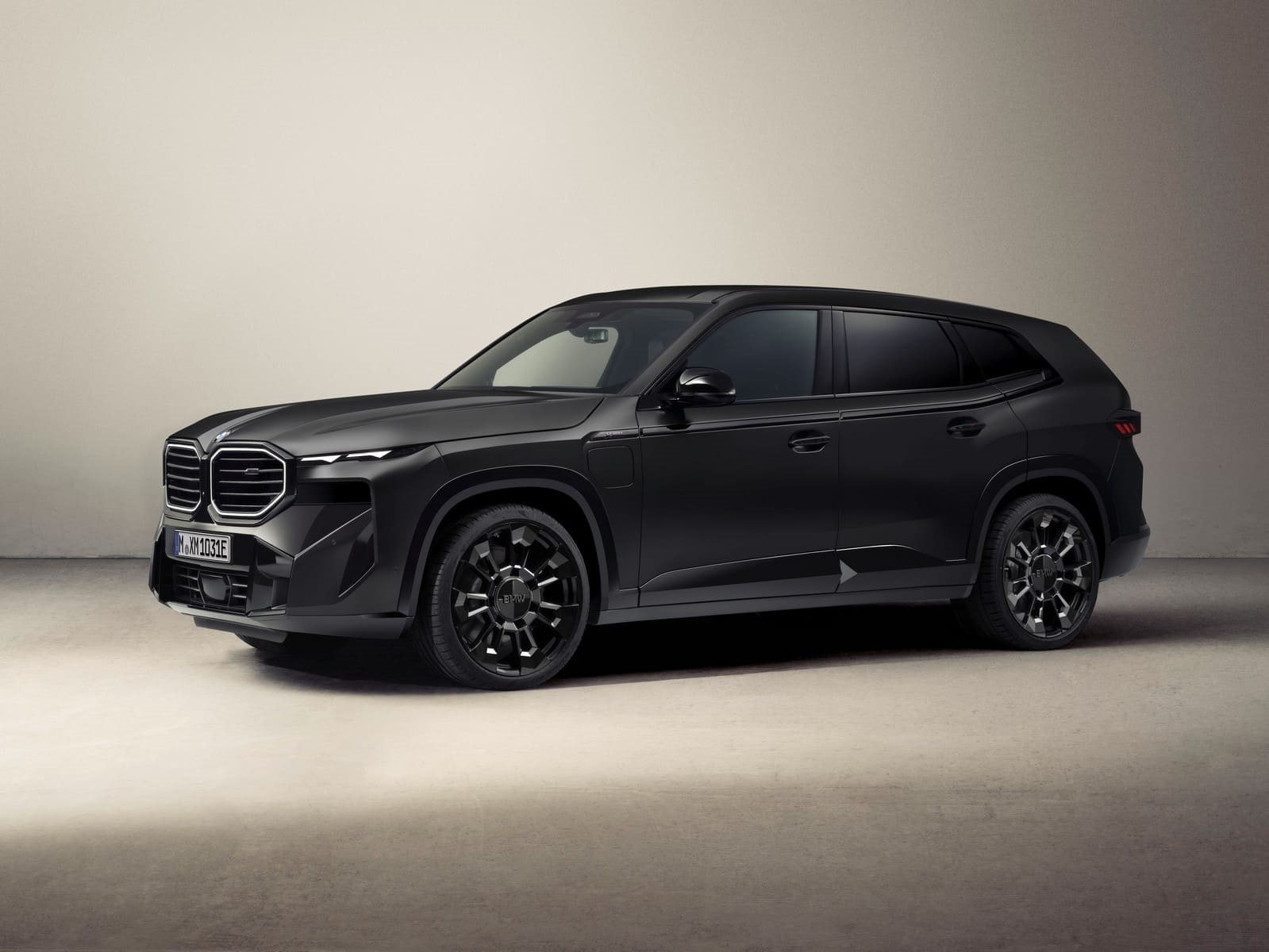 2025 - BMW XM BY KITH, foto 2