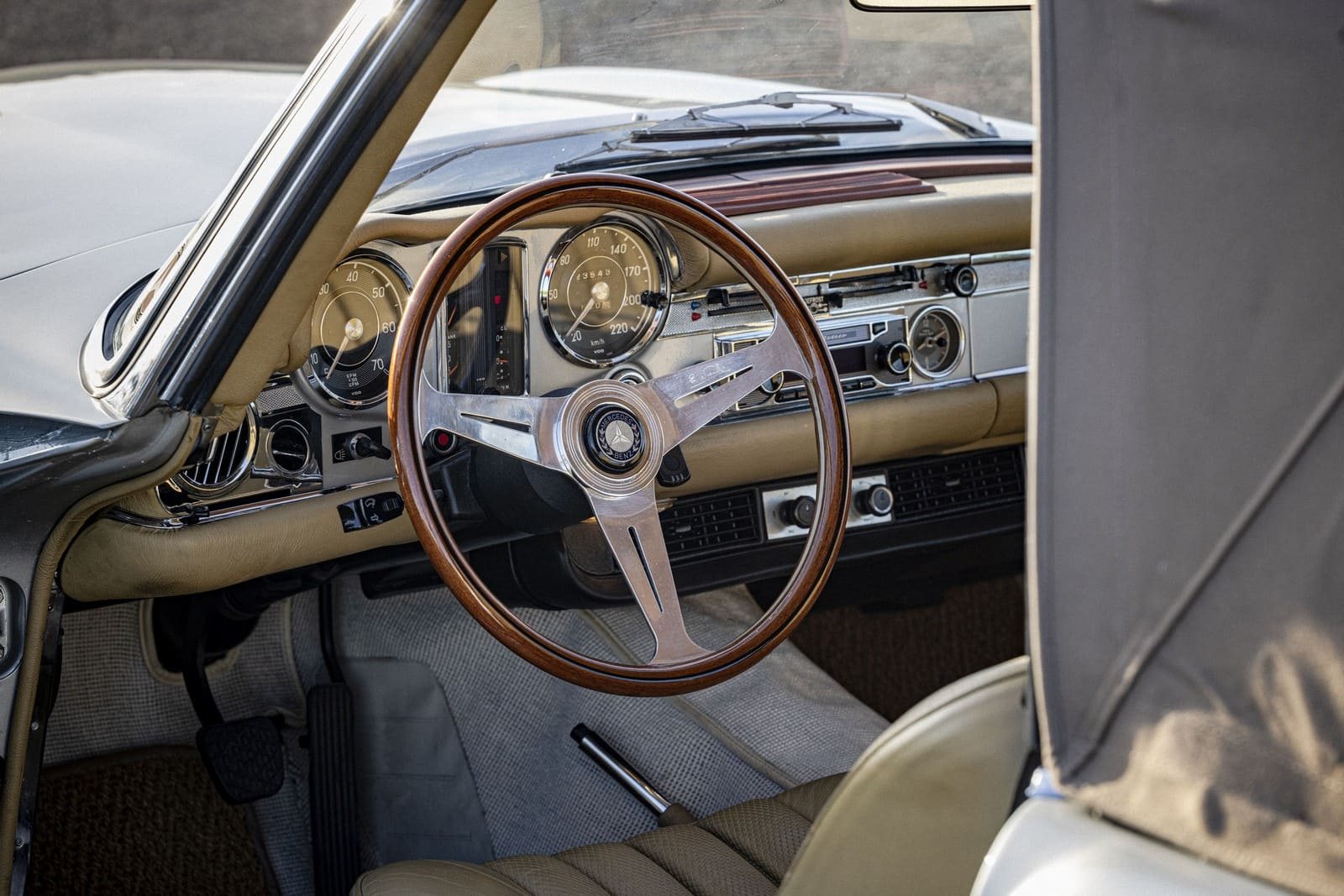 1971 - MERCEDES-BENZ 280 SL SILVER GREY, foto 18
