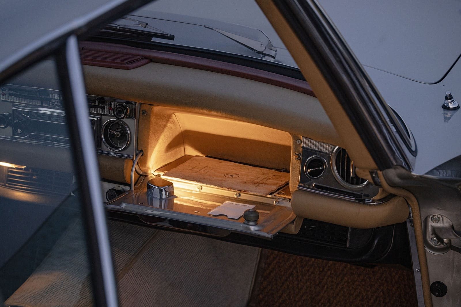 1971 - MERCEDES-BENZ 280 SL SILVER GREY, foto 33