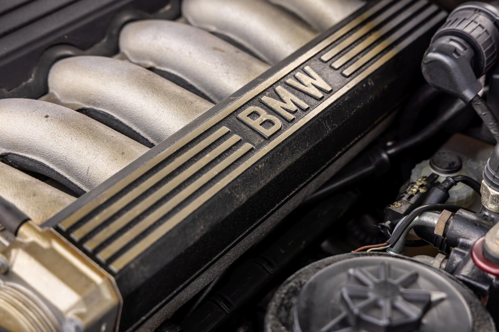 BMW 850CSi COUPE BURGUNDY, foto 43
