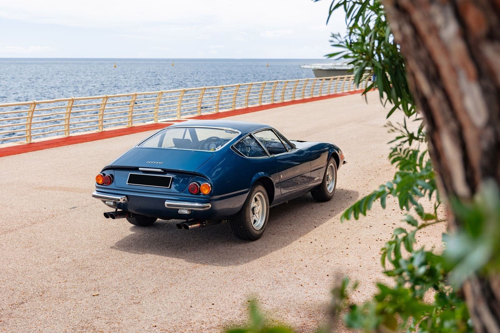1972 - FERRARI F365 GTB/4 DAYTONA COUPE BLU SERA METALIZZATO, foto 2