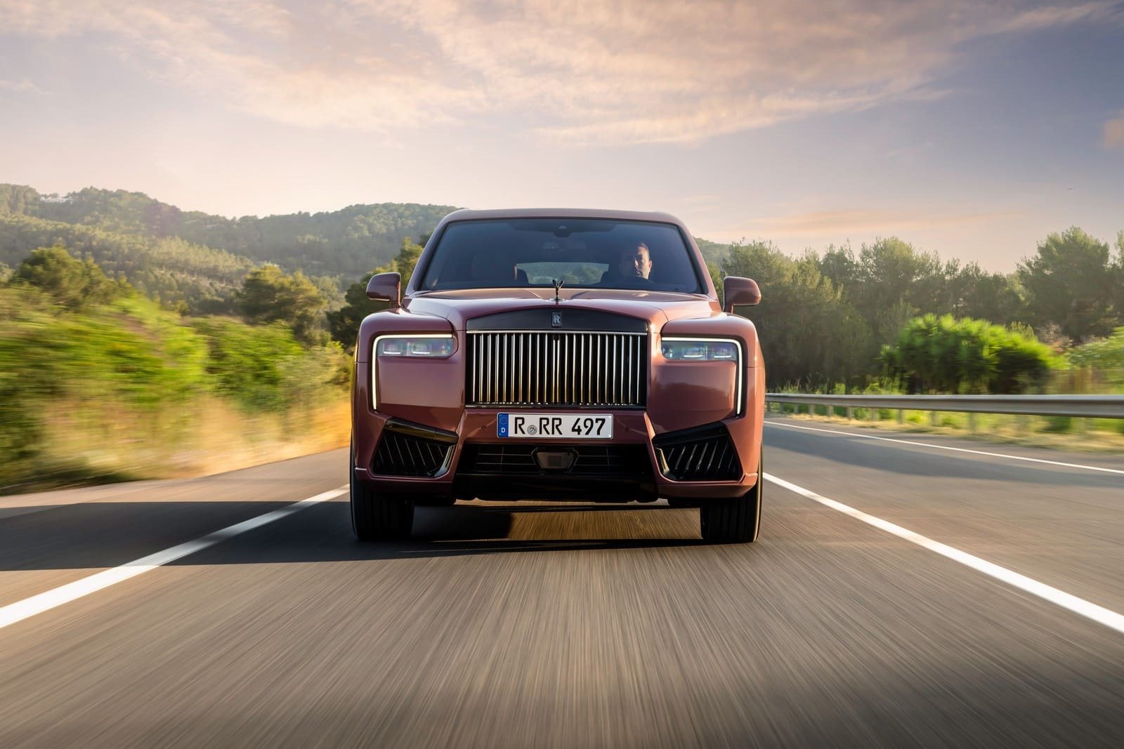 2025 - ROLLS-ROYCE CULLINAN SERIES II BLACK BADGE ‘DISRUPTOR’ IN MORGANITE, foto 2