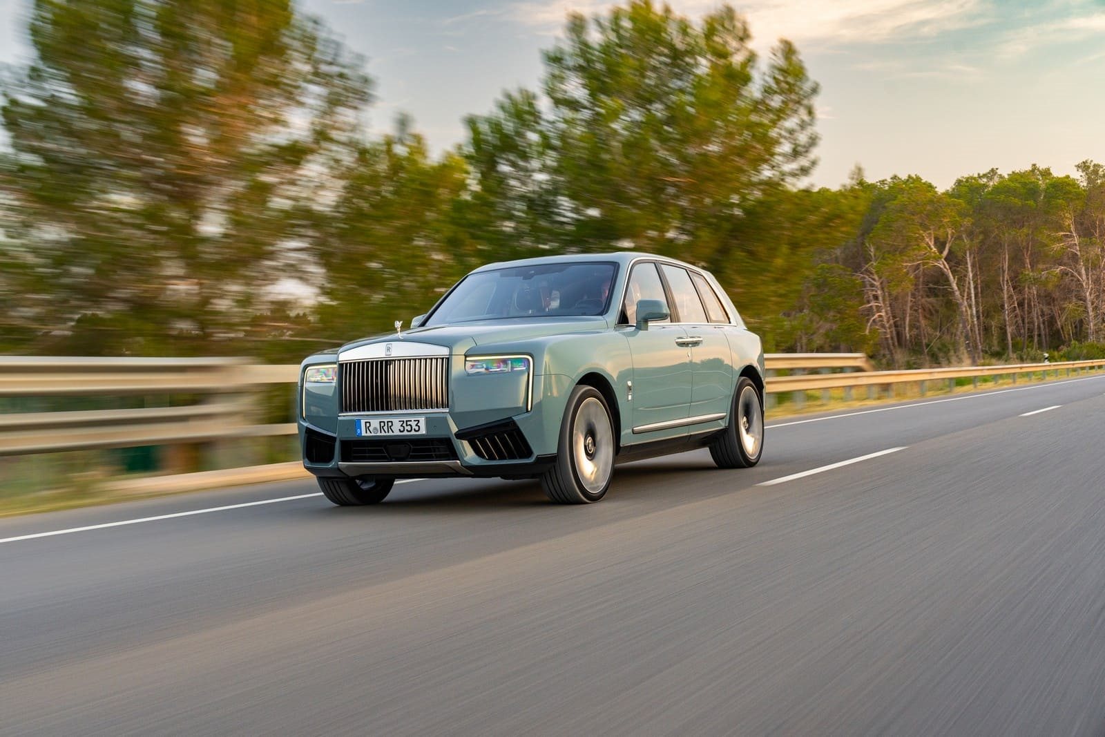 2025 - ROLLS-ROYCE CULLINAN SERIES II ‘CAPTAIN’ IN MONTEVERDE, foto 1