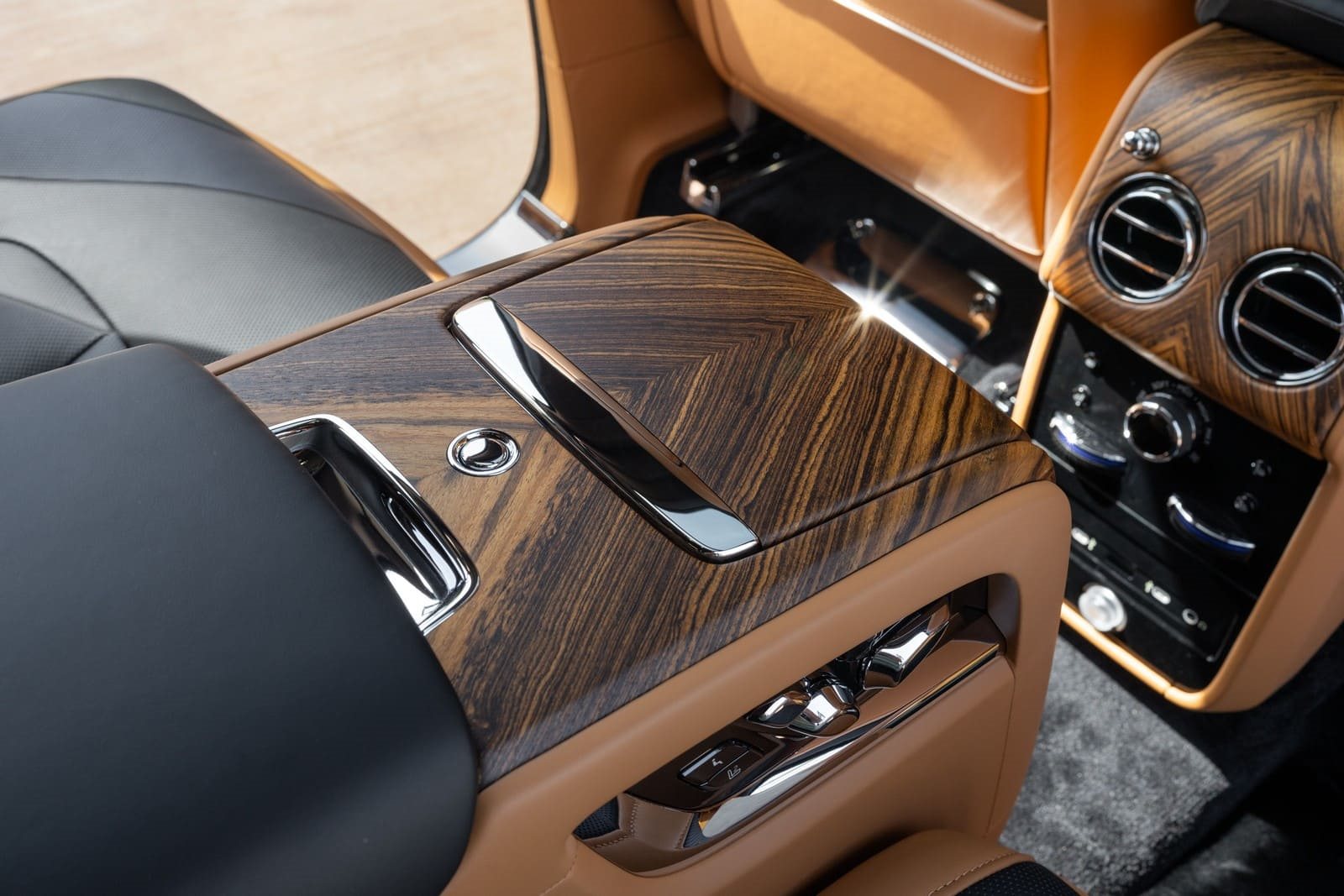2025 - ROLLS-ROYCE CULLINAN SERIES II ‘CAPTAIN’ IN MONTEVERDE, foto 10