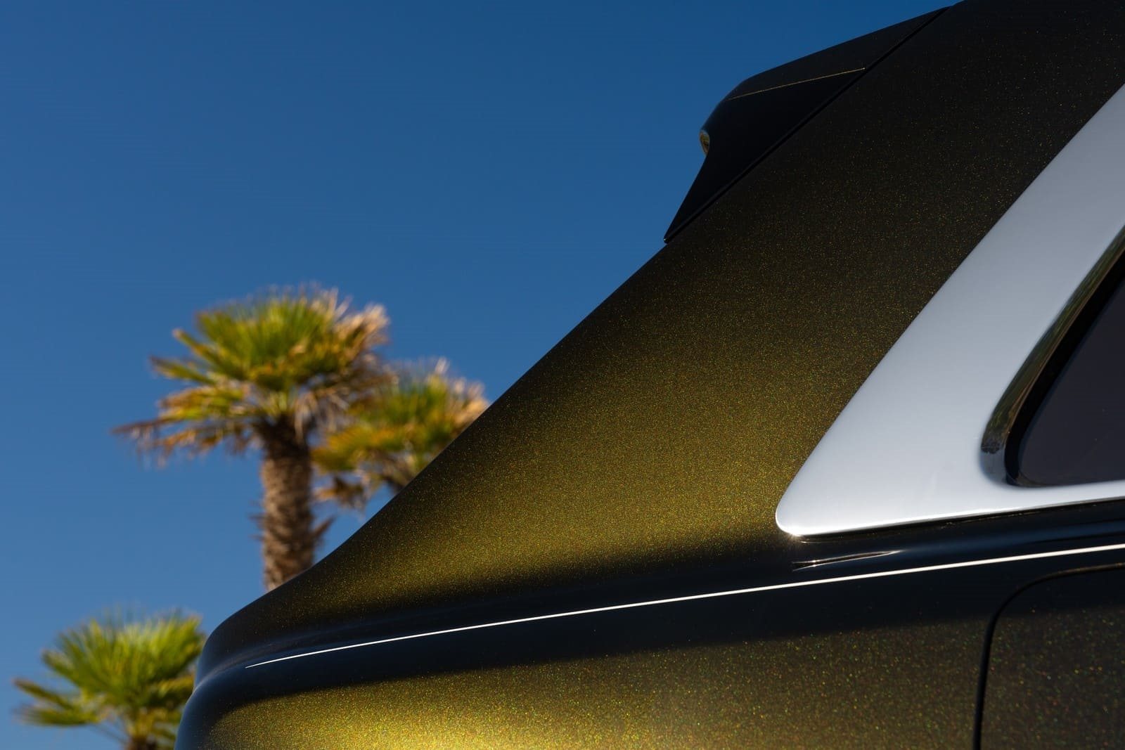 2025 - ROLLS-ROYCE CULLINAN SERIES II ‘LUXURIAN’ IN OLIVIN, foto 6
