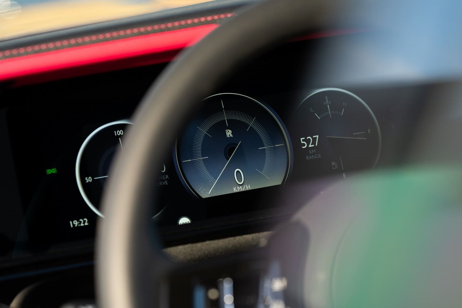 2025 - ROLLS-ROYCE CULLINAN SERIES II ‘PROTAGONIST’ IN SCALA RED, foto 5