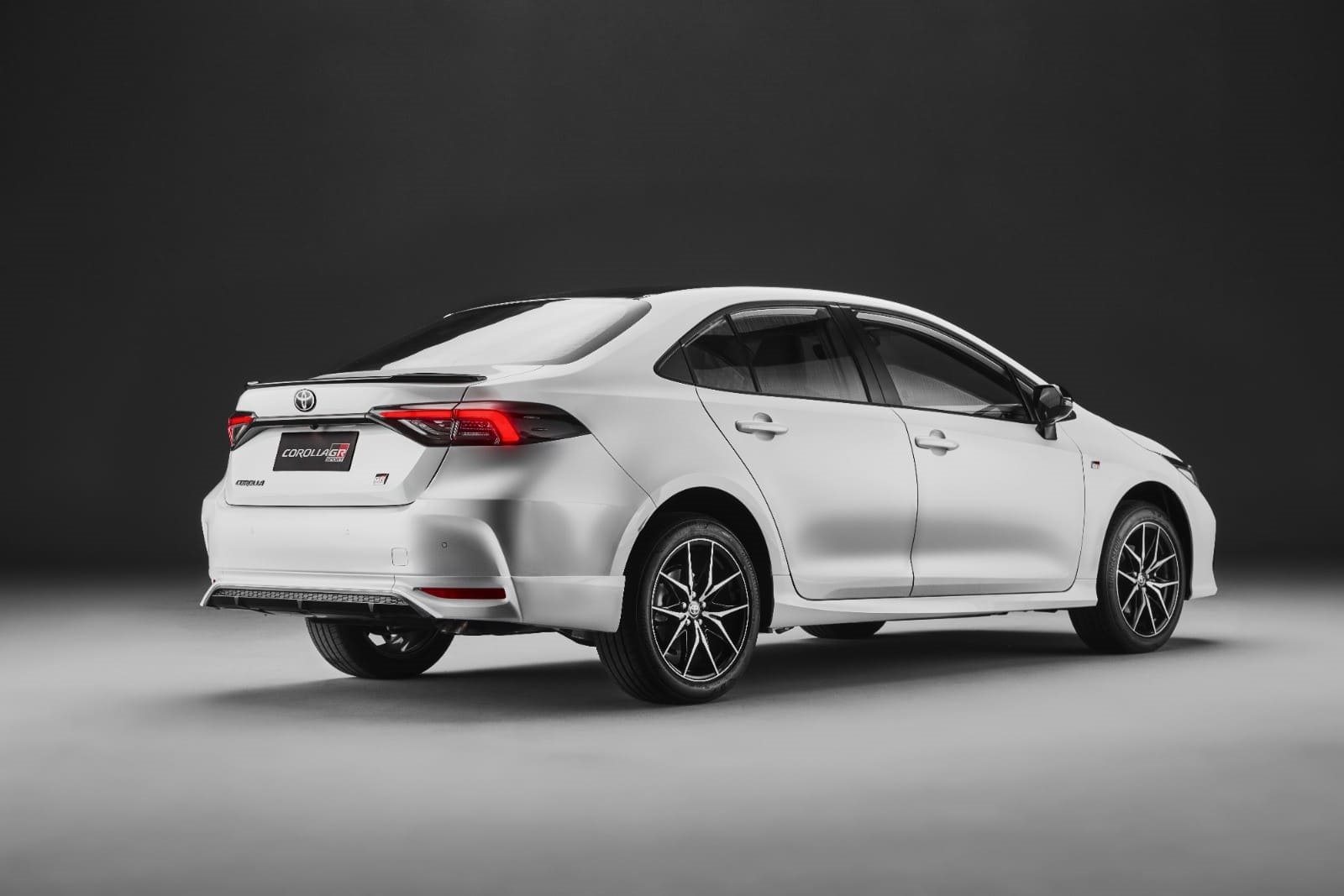 2025 - TOYOTA COROLLA BR VERSION, foto 2
