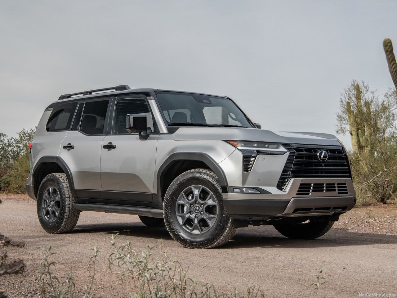 LEXUS GX, foto 2