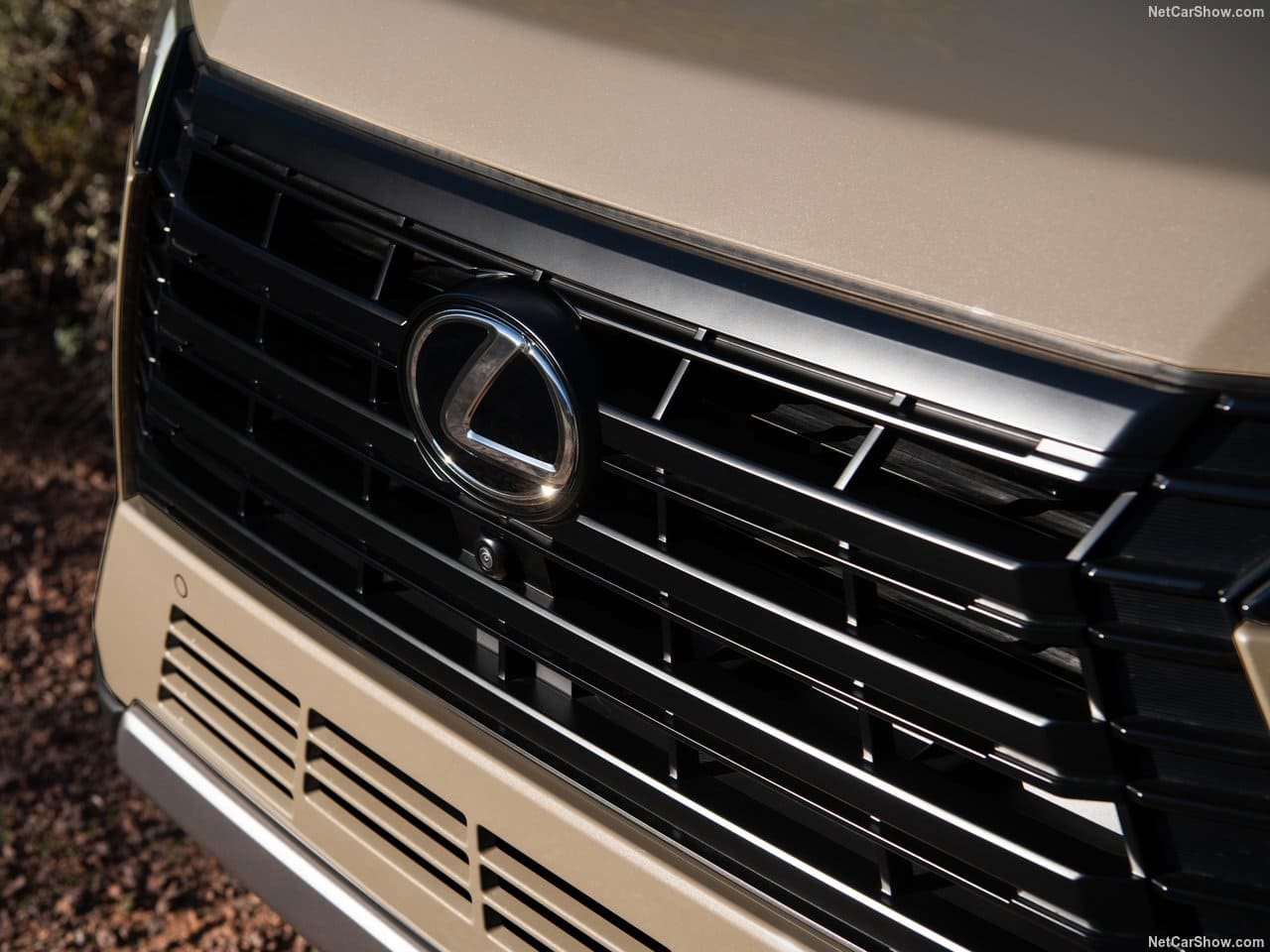 LEXUS GX, foto 215